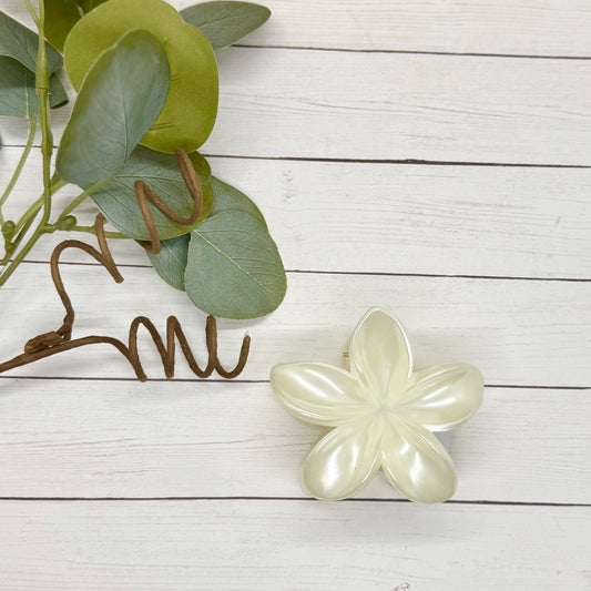 Pearl Plumeria Claw Clip